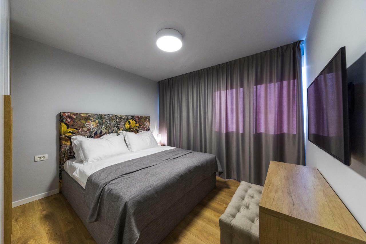 Glow Luxury Apartment With Terrace And Jacuzzi Split Kültér fotó